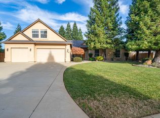 2748 Madison River Dr, Redding, CA 96002