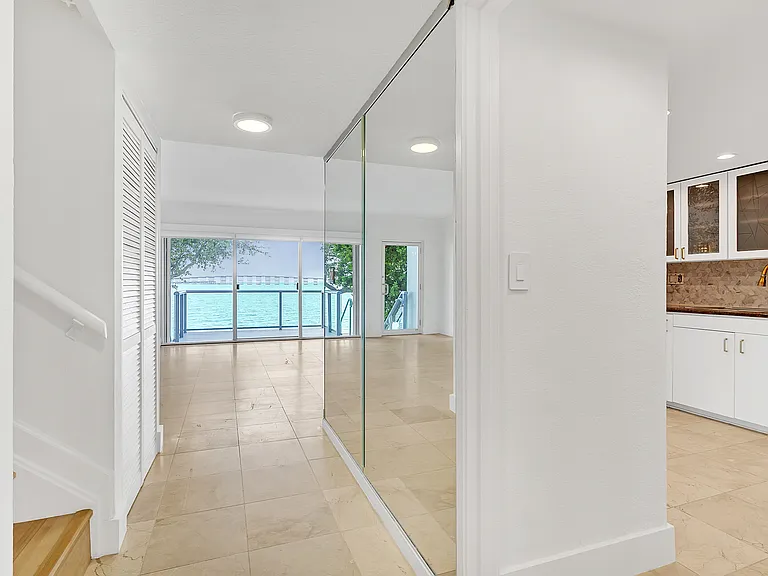 1541 Brickell Ave #105 — Photo 29