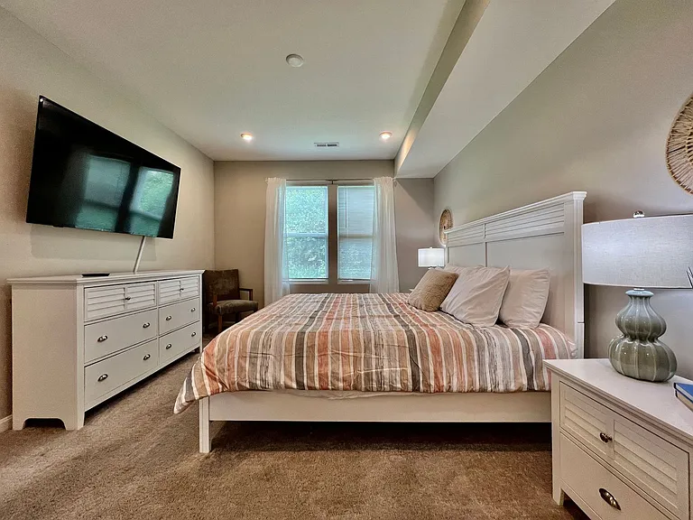 952 Southline Dr — Photo 12