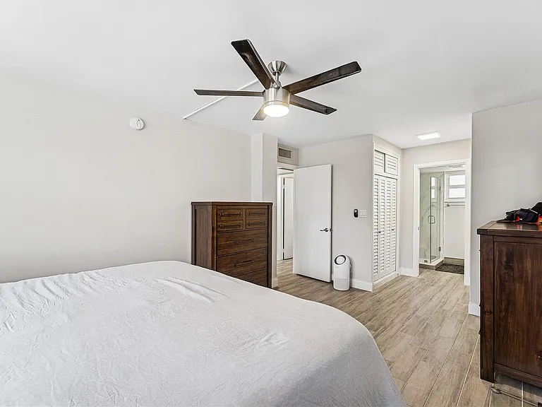 201 N Ocean Blvd #208 — Photo 24