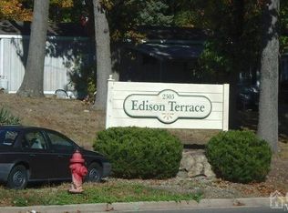 2505 Woodbridge Ave #20L, Edison, NJ 08817