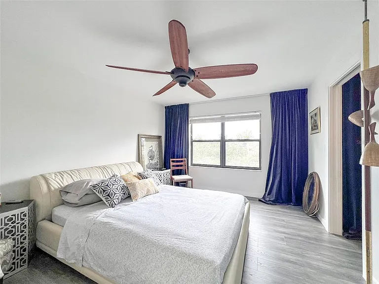 625 30th Ave W #G402 — Photo 18