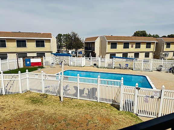 5th image of 2438 Whitmire Blvd #C0d12ee2c