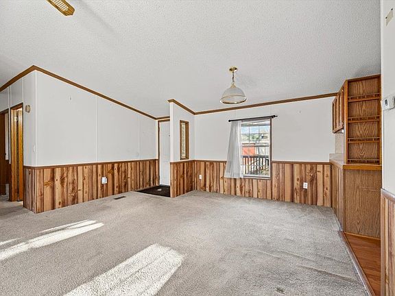 5th image of 1008 Roughlock Ln