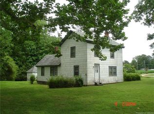 5383 Chestnut Fork Rd, Gloucester, VA 23061