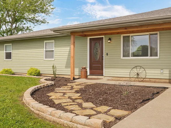 1452 Slagle Road, Bolivar, MO 65613