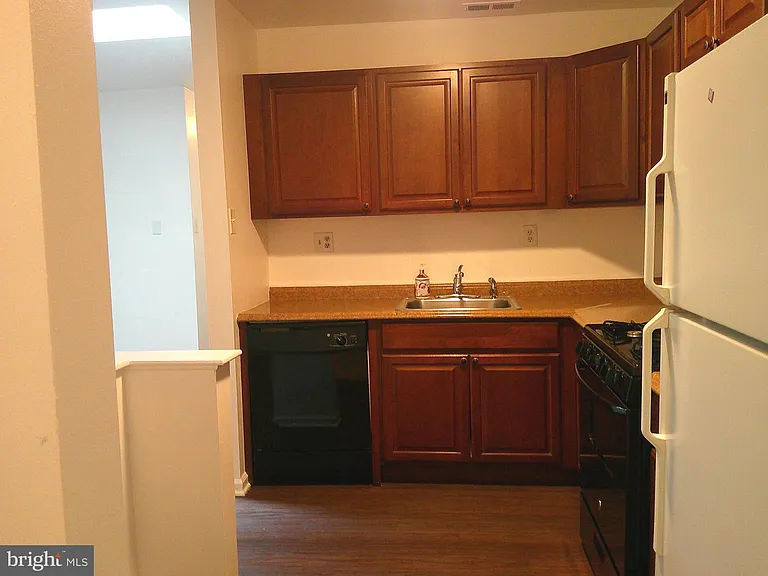 308 Diamond Dr — Photo 12