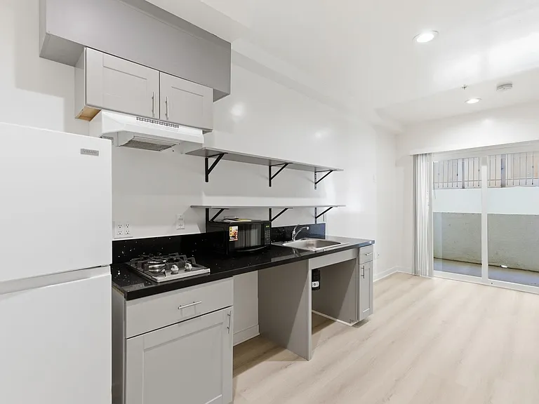 2025 New Jersey Street — Photo 1