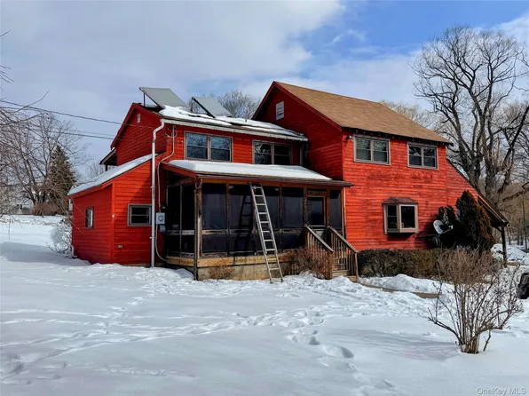 444 Hoagerburgh Road, Wallkill, NY 12566