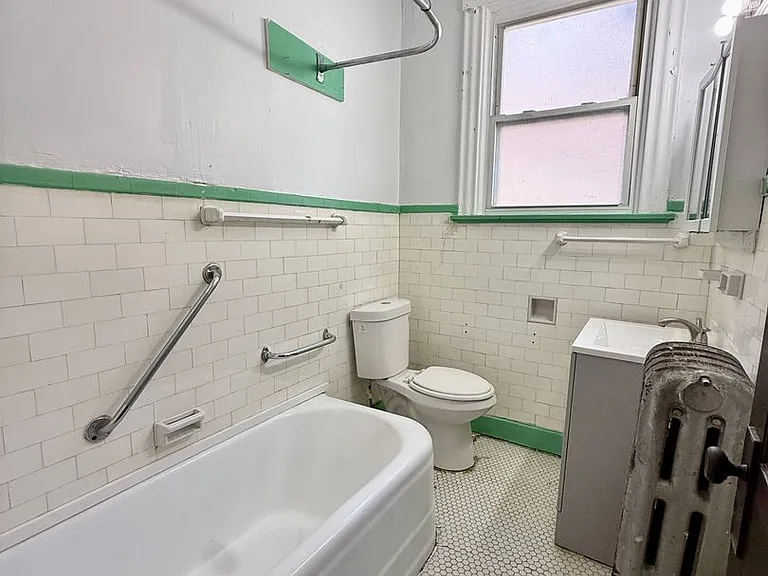 548 Carplin Pl — Photo 13