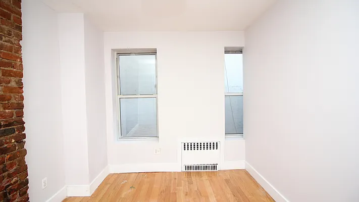 Rented by Nooklyn NYC LLC | media 22