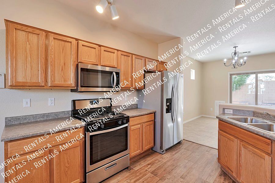 1st image of 50 E Camino Limon Verde