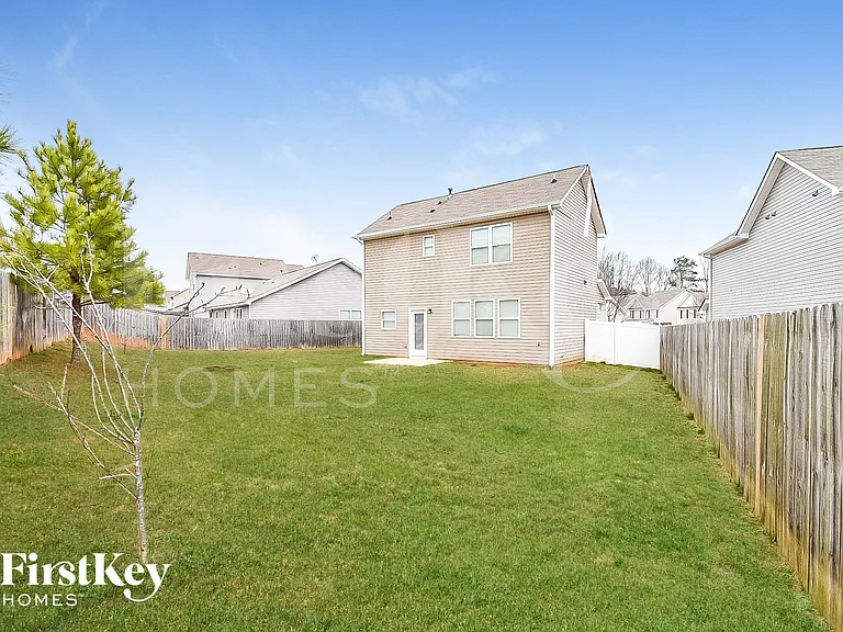 166 Hill Side Way — Photo 15