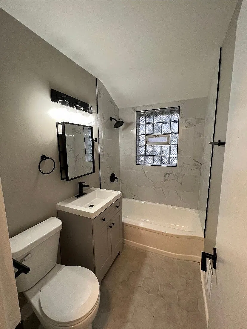 2 bed, 1200 sqft, $1,750 — Photo 2