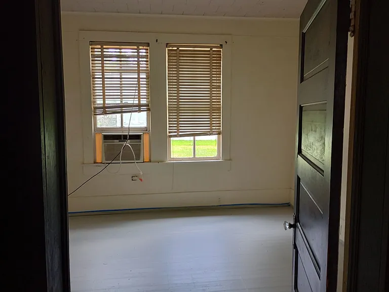 2224 Elliott St — Photo 13