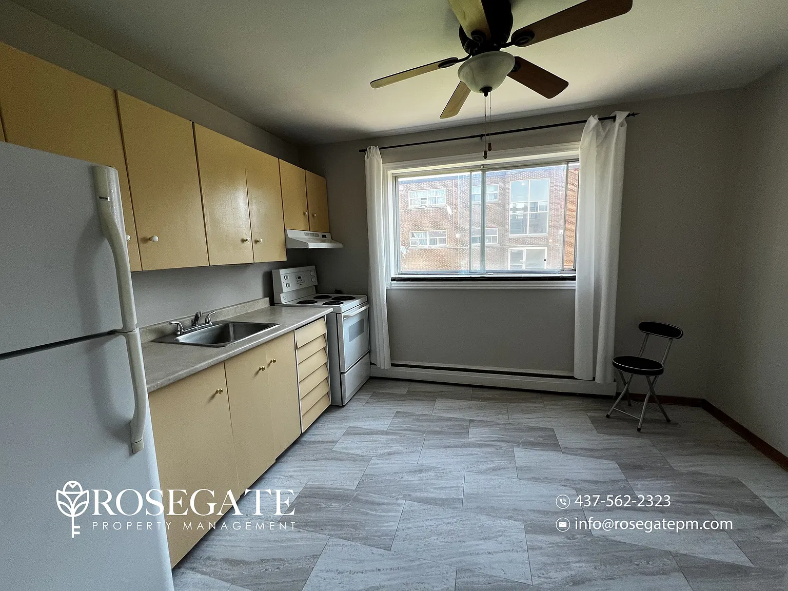 42 Hilltop Dr — Photo 3