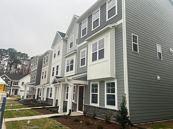 2nd image of 1707 Barrett Run Trl