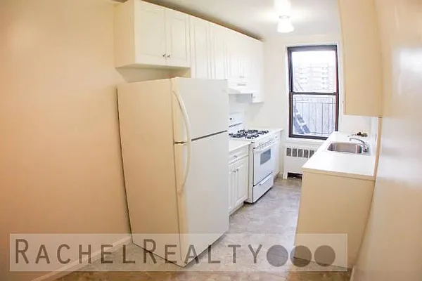 Rented by Rachel Realty | media 6