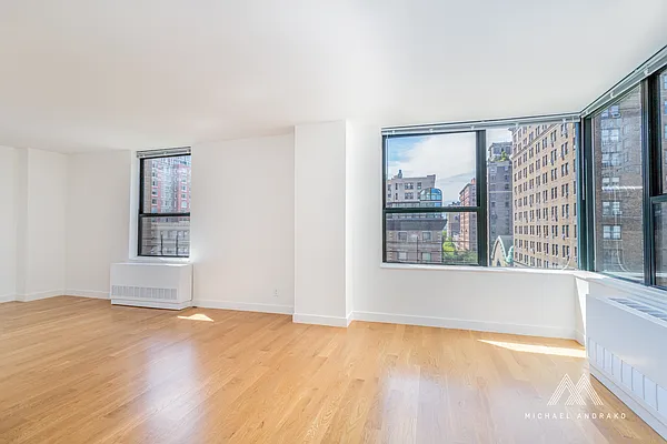 Rented by Cooper & Cooper Real Estate | media 18