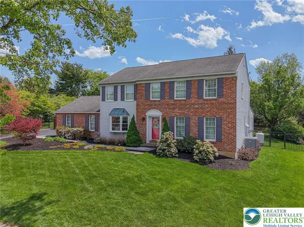 3930 Danberry Dr, Easton, PA 18045