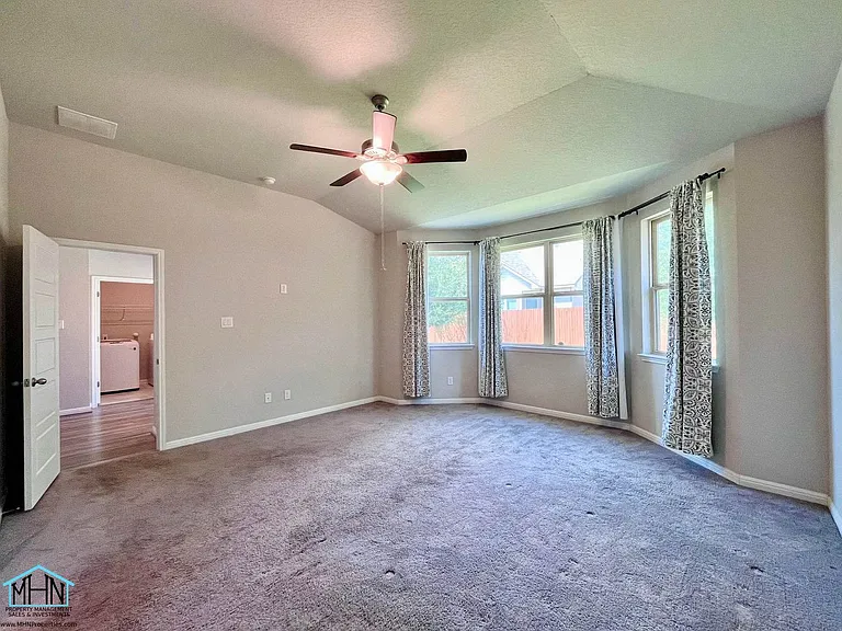 2307 Castello Way — Photo 17