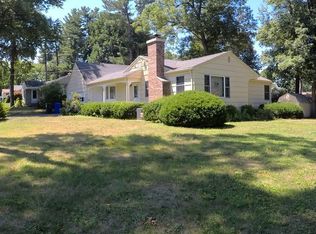 40 Swan Hill Dr, Springfield, MA 01129