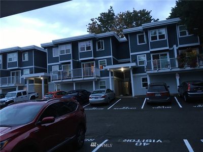 6705 204th Street SW #B202, Lynnwood, WA, 98036