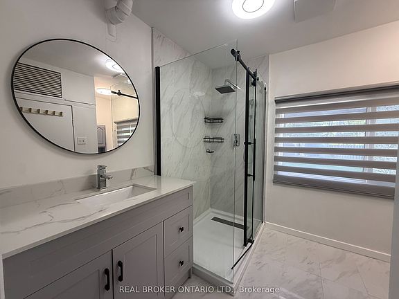 4th image of 286 Crestwood Dr