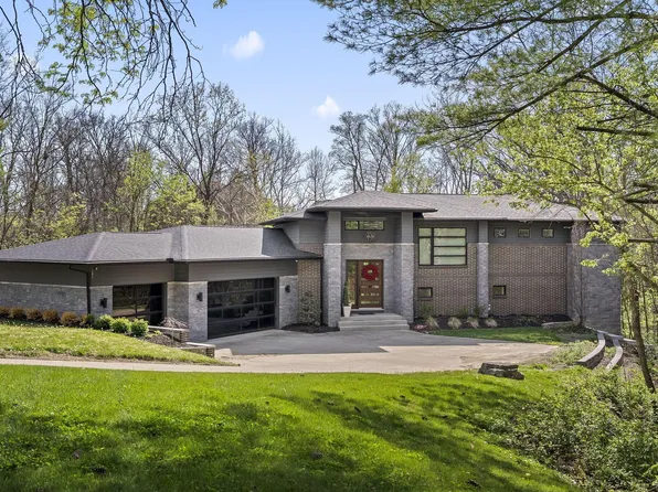 101 Lake Bluff Dr, Columbus, OH 43235