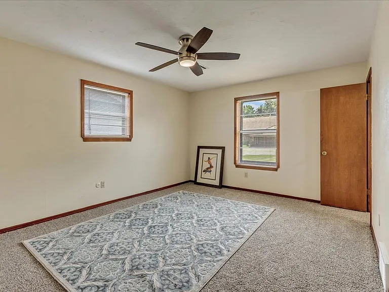 4121 Monica Dr — Photo 10