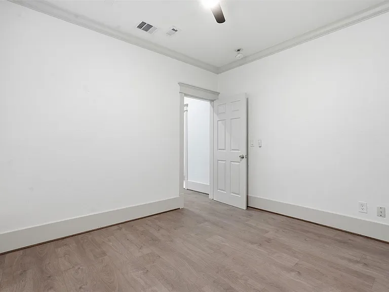 514 Vincent St #B — Photo 9