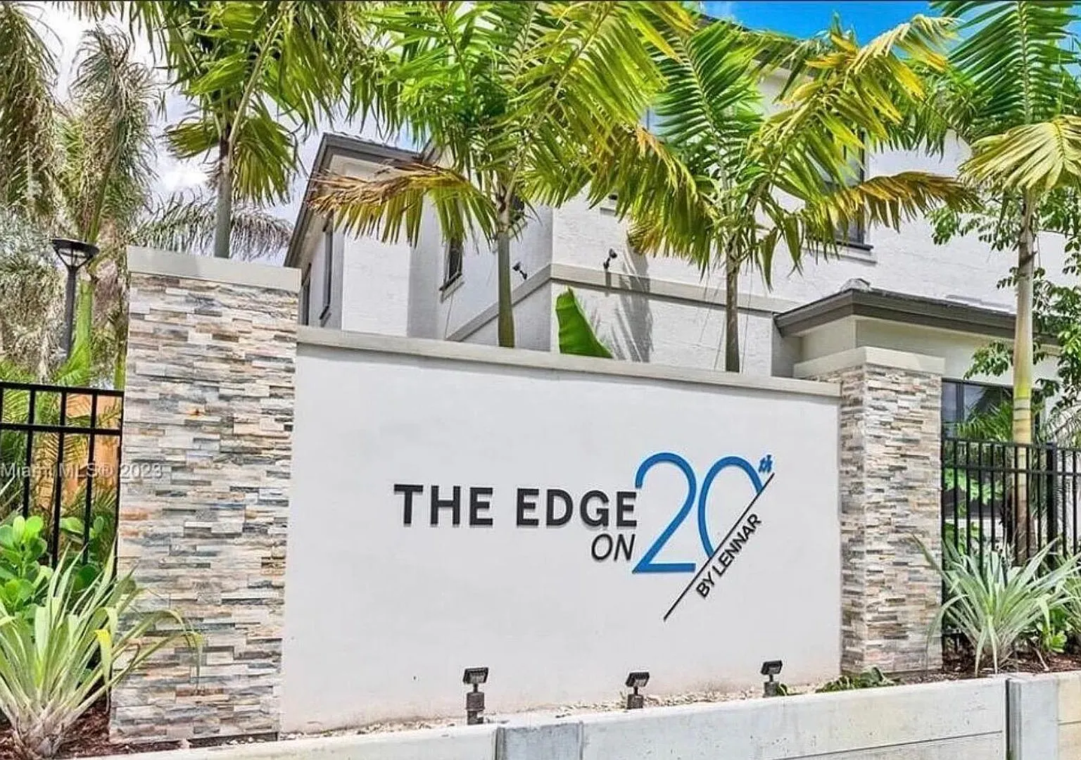 542 Sw 19th Ter #Townhouse 542 Fort Lauderdale, Fl 33312 — Photo 2