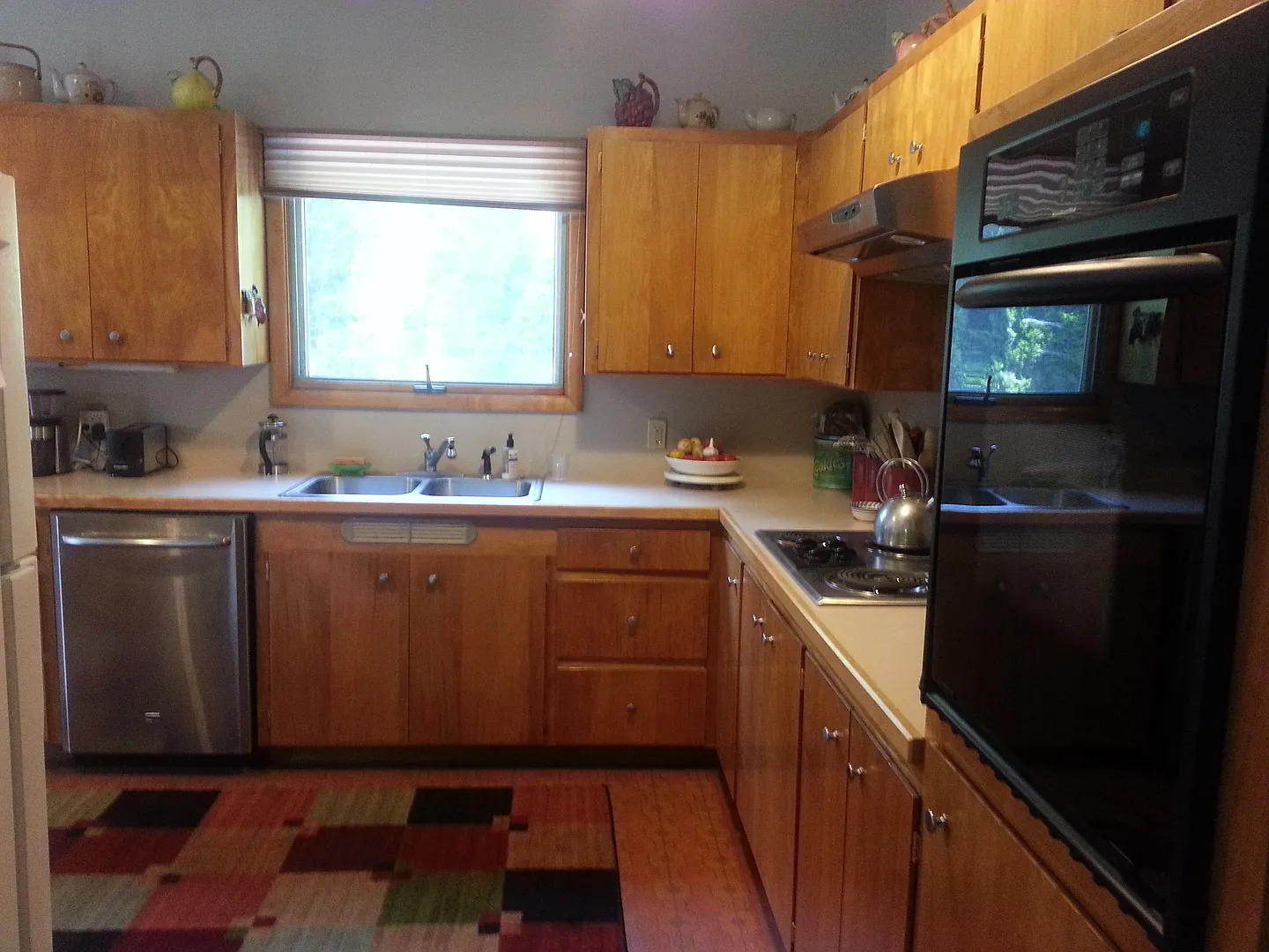 3 Bd/2 Ba Spacious home on Sunnyside Hill! — Photo 2