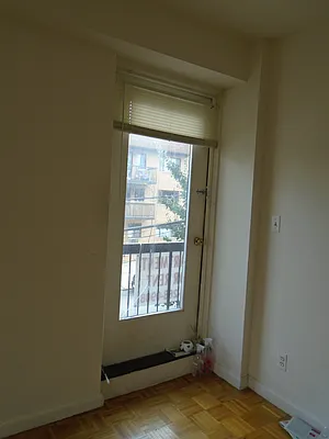 Rented by 18 REALTY | media 4