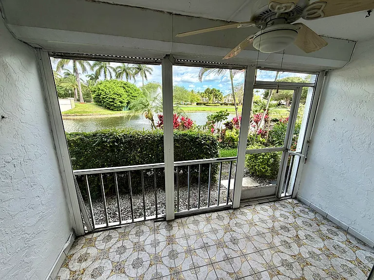 1101 Bahama Bnd #A1 — Photo 21