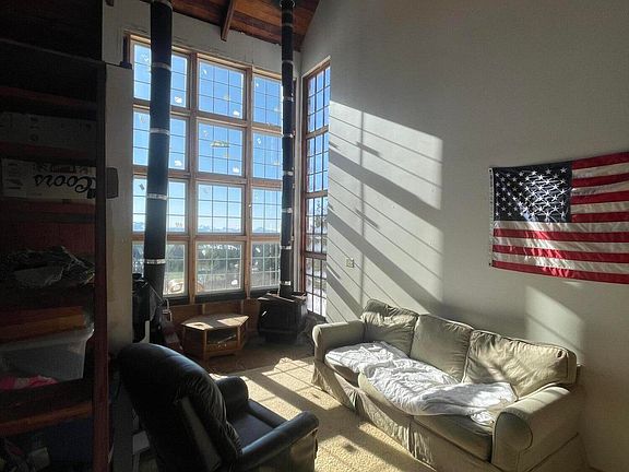 5th image of 62091 Crossman Ridge Rd