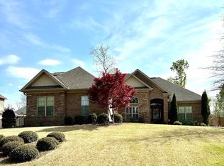 860 Skypark Rd, Florence, AL 35634