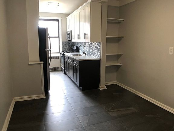 3rd image of 650 Ocean Ave #81