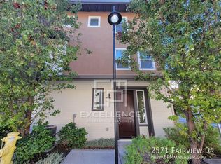 2571 Fairview Dr, Mountain View, CA 94043