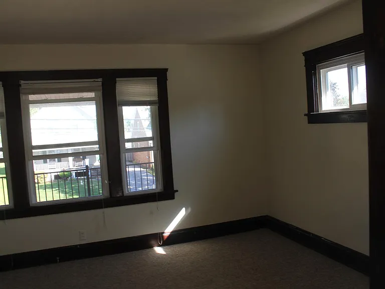 5012 Henry St #2 — Photo 4