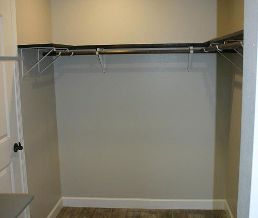 5th image of 4076 Fairbanks Dr