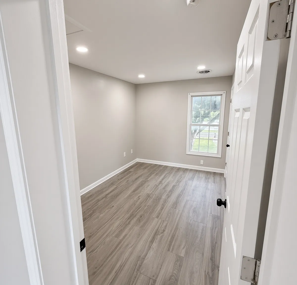 2 bed, 775 sqft, $1,299 — Photo 3