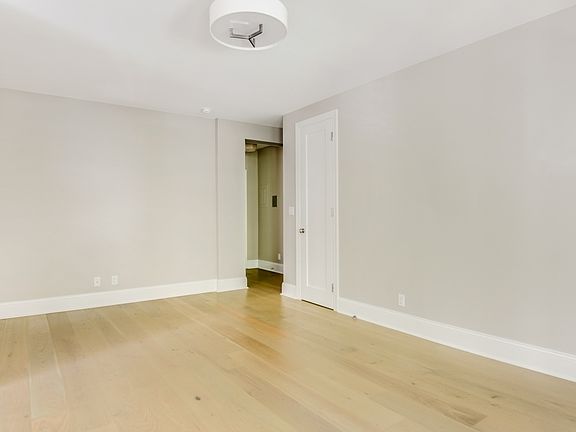 4th image of 220 W 24th St APT 2N