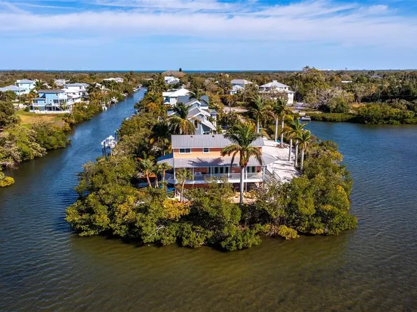 1795 Bayshore Dr, Terra Ceia, FL 34250