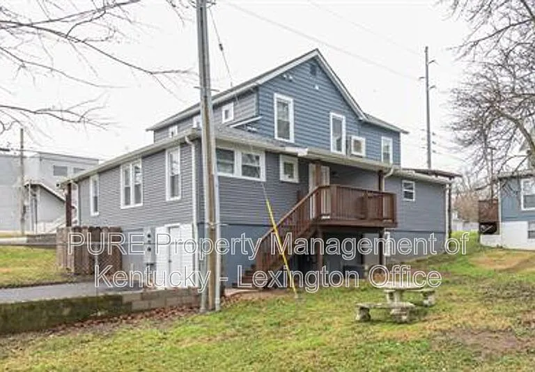 103 Moberly Ave #B — Photo 5