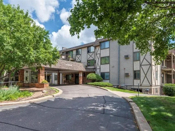 1304 W Medicine Lake Dr APT 119, Minneapolis, MN 55441