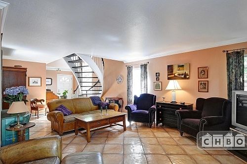 Living Room- toward front door
