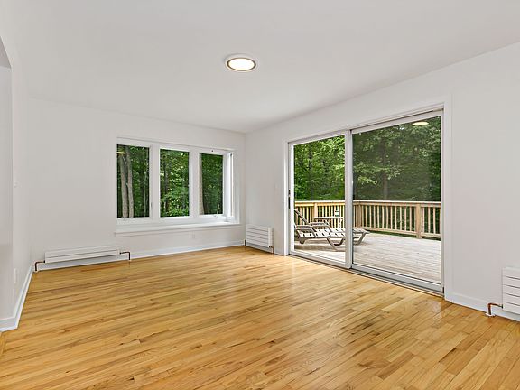 LindaH-16 Deer Hill 03.JPG