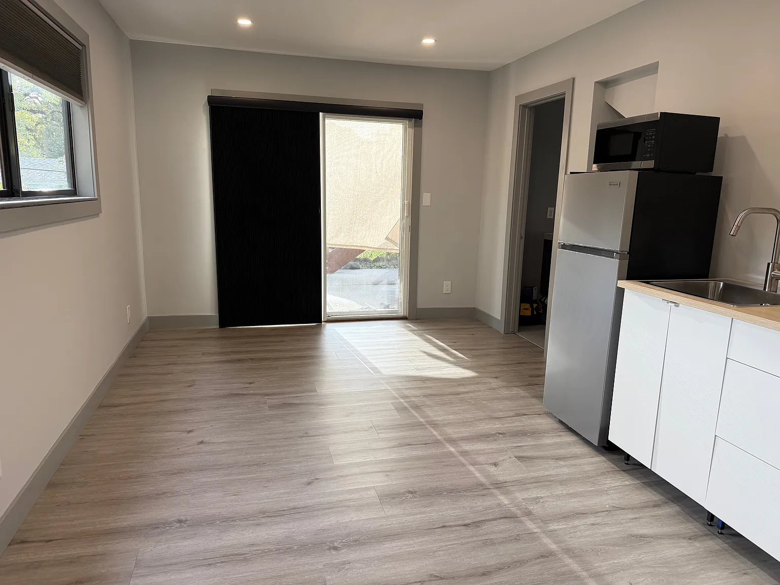 Studio, 350 sqft, $1,550 — Photo 1
