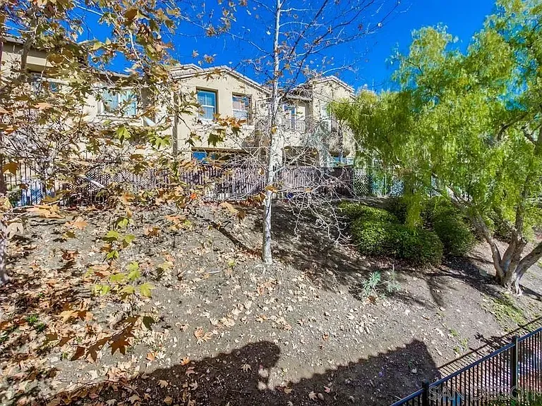 9240 Piantino Way — Photo 35